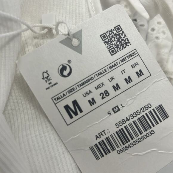 ZARA NWT RUFFLED EYELET CROPPED‎ TOP SIZE M - Picture 4 of 8